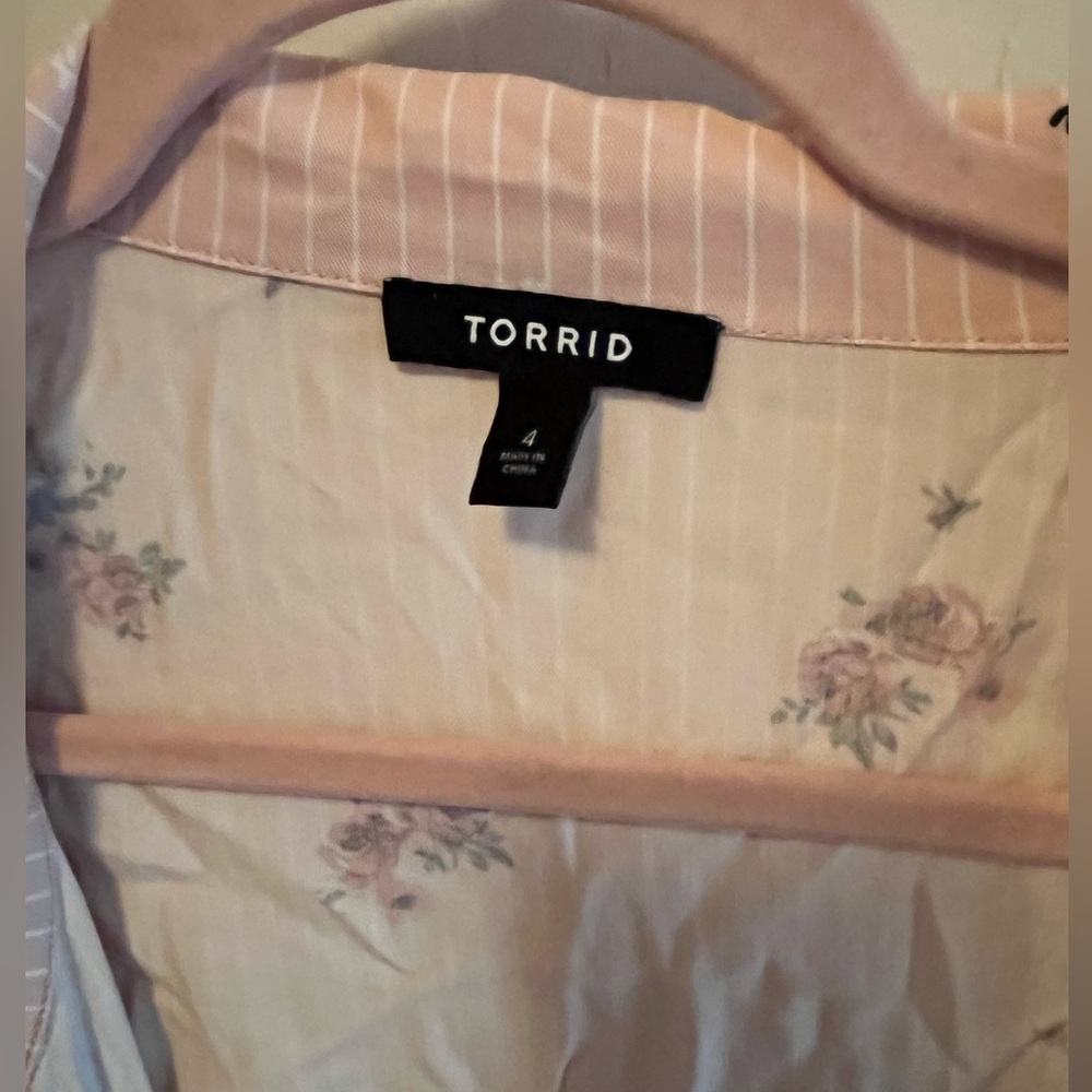 Torrid Size 4 Lightweight Jacket - image 2